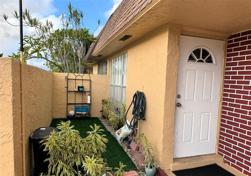 Image 3 of 17 For 802 73rd Ave  14