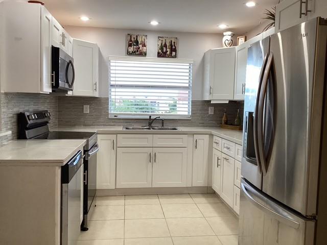 Details for 9481 Sunrise Lakes Blvd  303, Sunrise, FL 33322