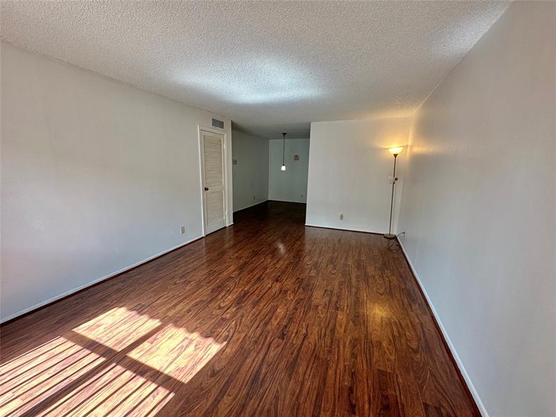 Image 4 of 12 For 11622 Royal Palm Blvd  11622