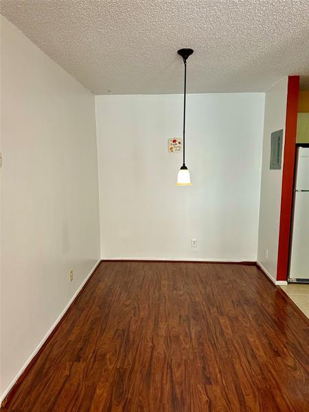 Image 6 of 12 For 11622 Royal Palm Blvd  11622