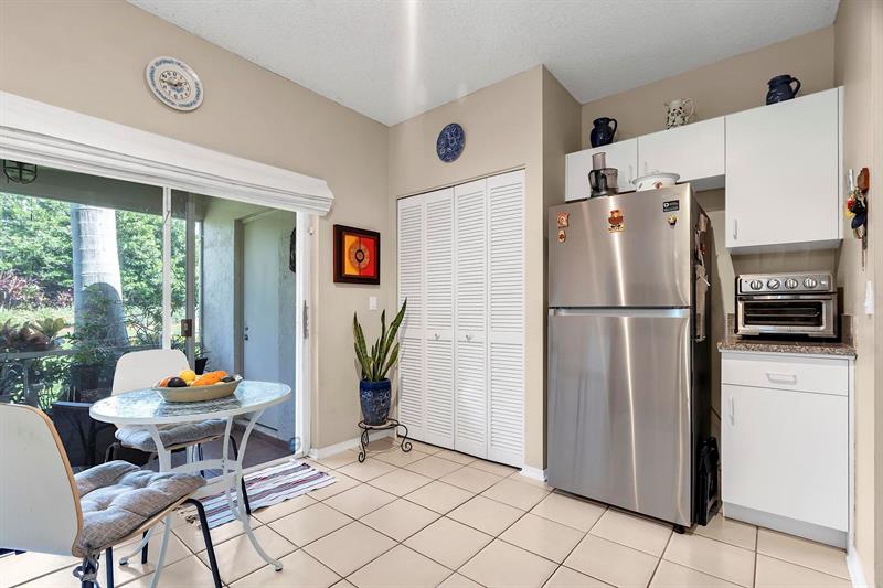 Image 16 of 32 For 4 Key West Ct  4