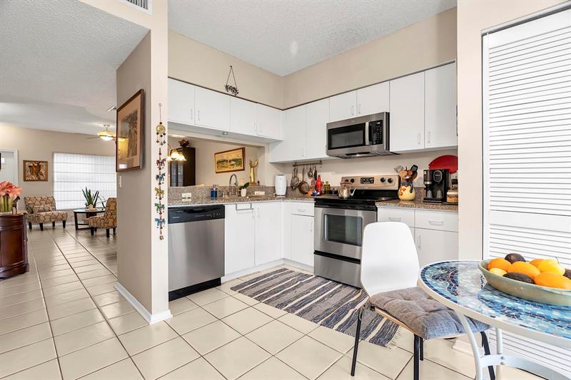 Image 19 of 32 For 4 Key West Ct  4