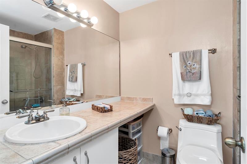 Image 28 of 32 For 4 Key West Ct  4