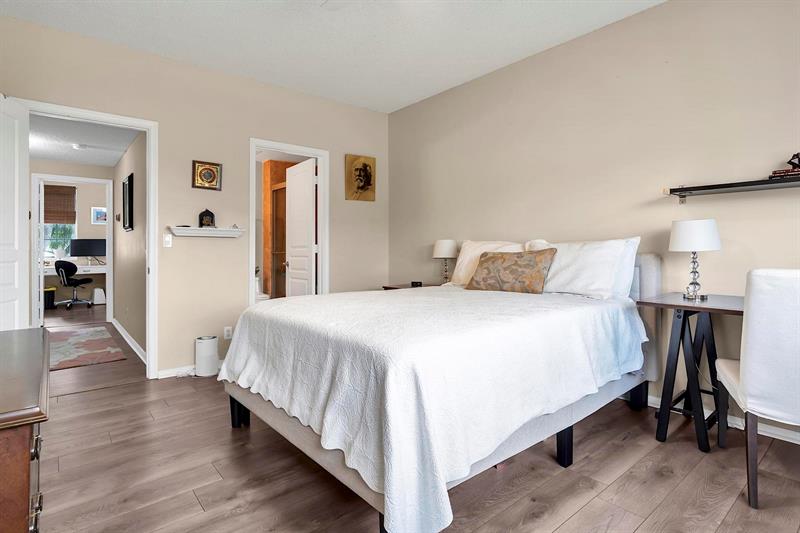 Image 29 of 32 For 4 Key West Ct  4