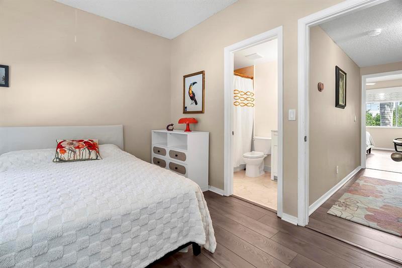 Image 31 of 32 For 4 Key West Ct  4