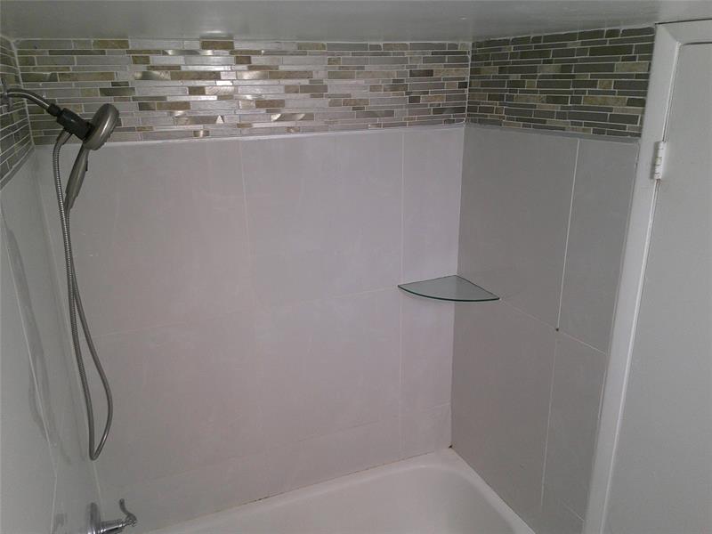 Image 9 of 12 For 3199 Foxcroft Rd  306