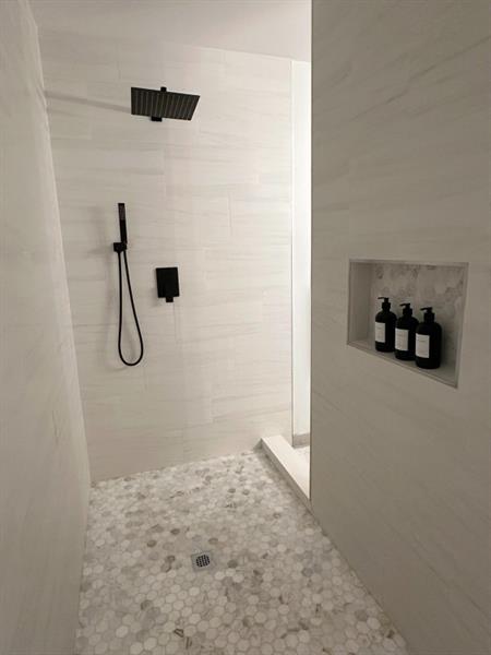Image 26 of 31 For 723 16th Ct  