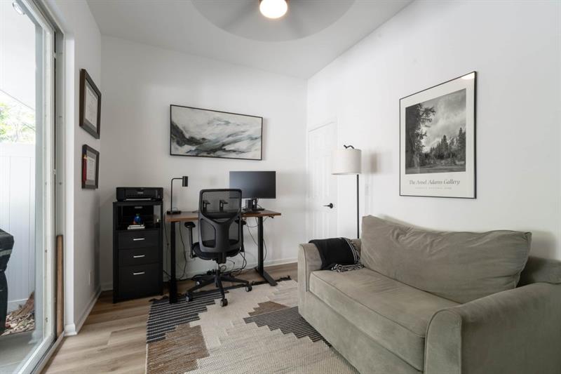Image 6 of 31 For 723 16th Ct  