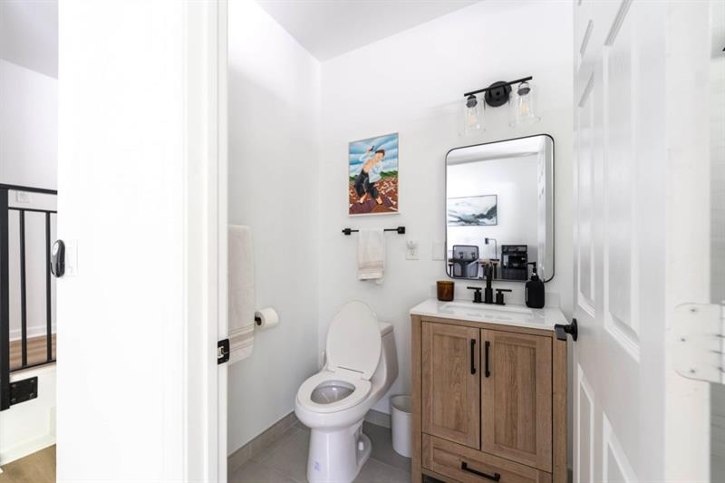 Image 7 of 31 For 723 16th Ct  