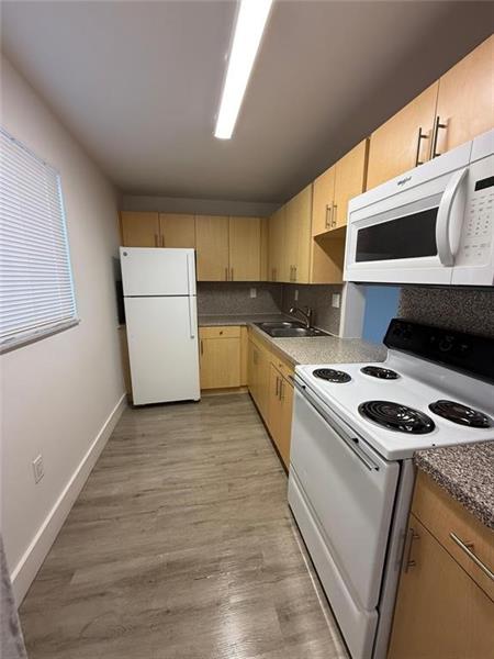 Image 6 of 14 For 3626 168th St  304