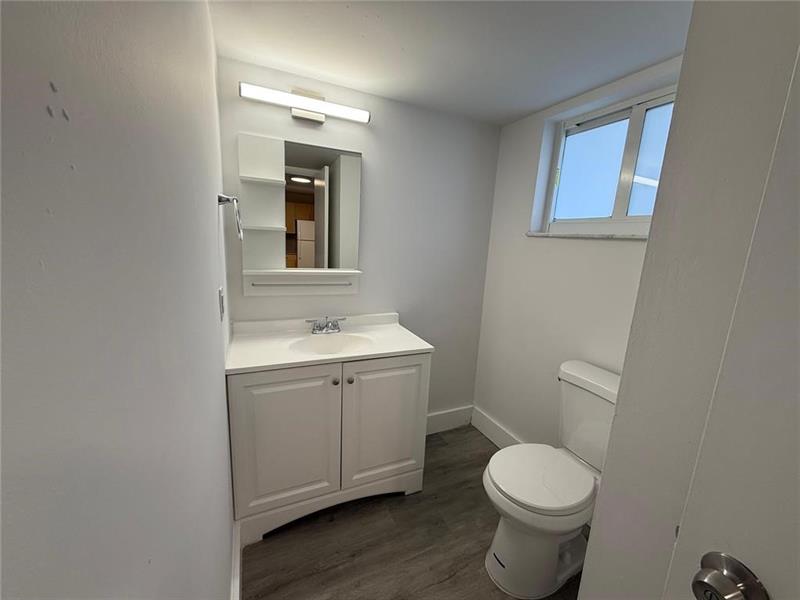 Image 8 of 14 For 3626 168th St  304