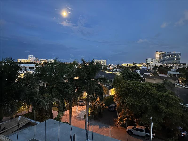 Image 11 of 18 For 1701 12th Ct