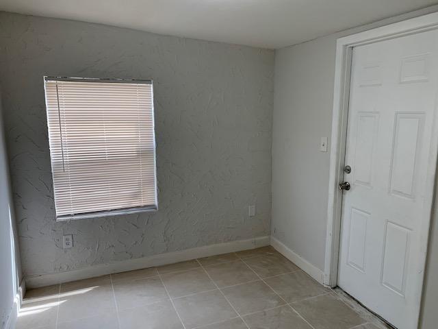 Image 14 of 19 For 1301 3rd Av  