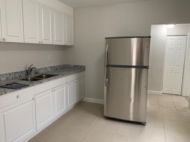 Image 6 of 19 For 1301 3rd Av  