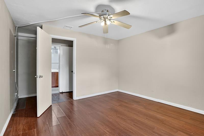 Image 30 of 59 For 871 10th St  