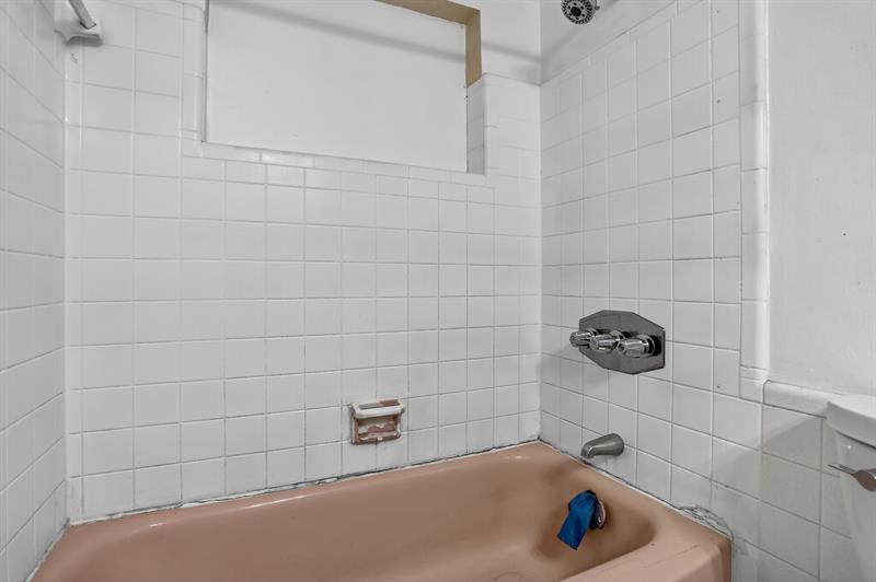 Image 37 of 59 For 871 10th St  