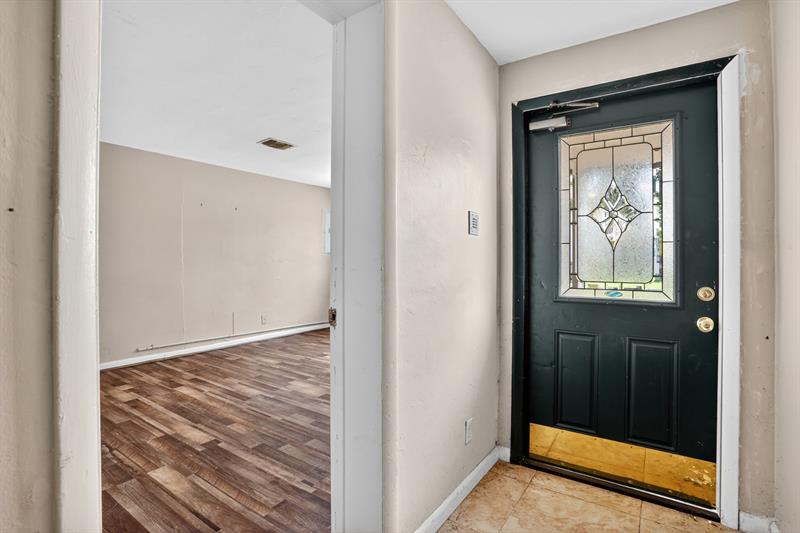 Image 40 of 59 For 871 10th St  