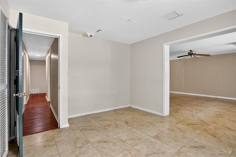 Image 46 of 59 For 871 10th St  