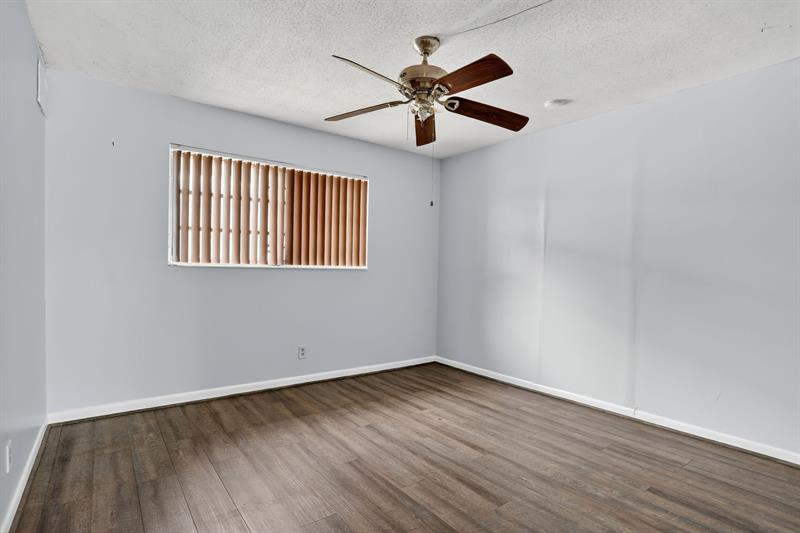 Image 55 of 59 For 871 10th St  