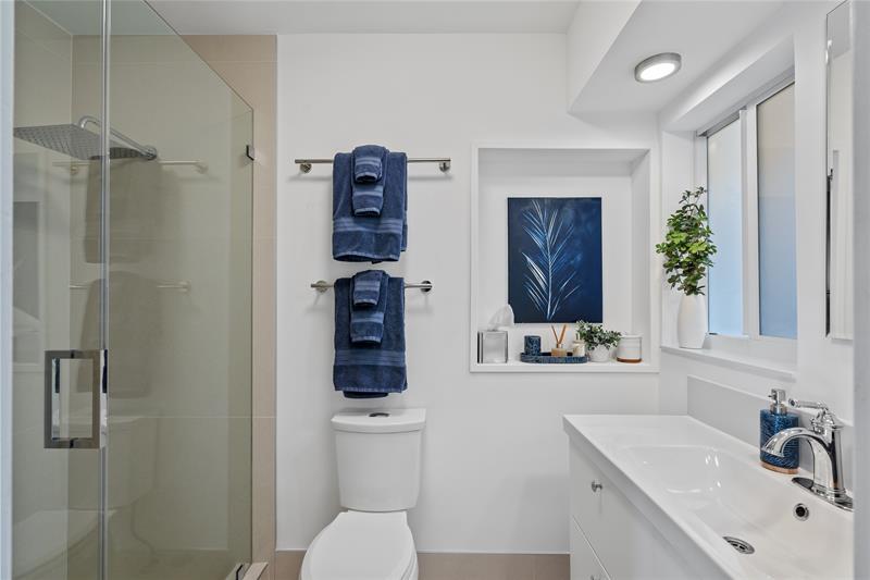 Image 24 of 43 For 1410 12th Street