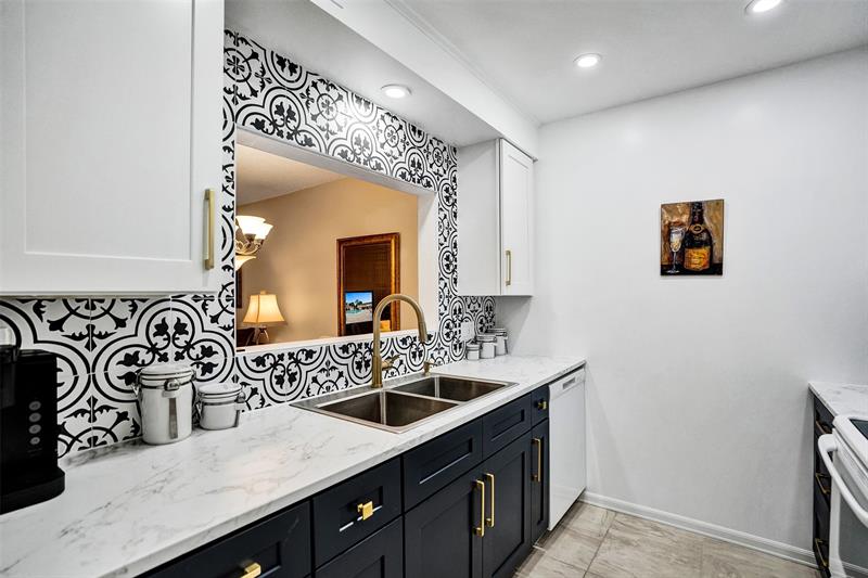 Details for 5681 2nd Ct 205, Margate, FL 33068