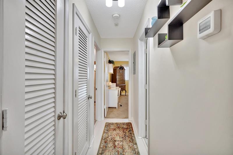 Image 22 of 50 For 2109 68th St  203