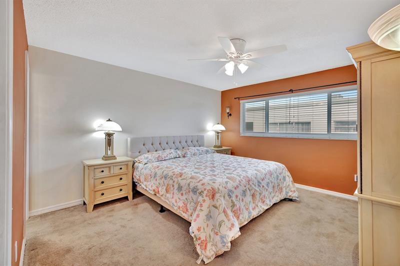 Image 23 of 50 For 2109 68th St  203