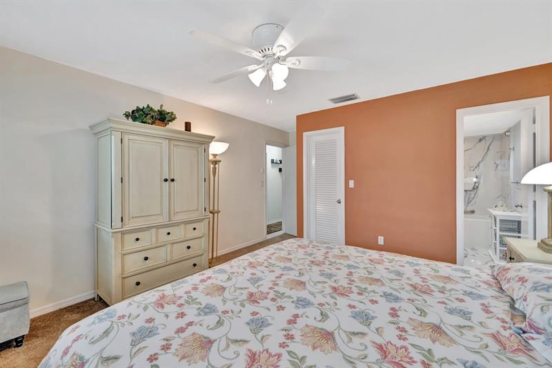 Image 25 of 50 For 2109 68th St  203