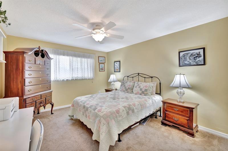 Image 27 of 50 For 2109 68th St  203