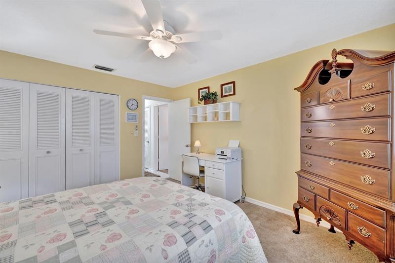 Image 29 of 50 For 2109 68th St  203