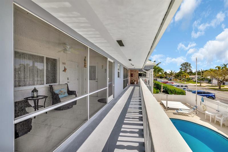 Image 5 of 50 For 2109 68th St  203