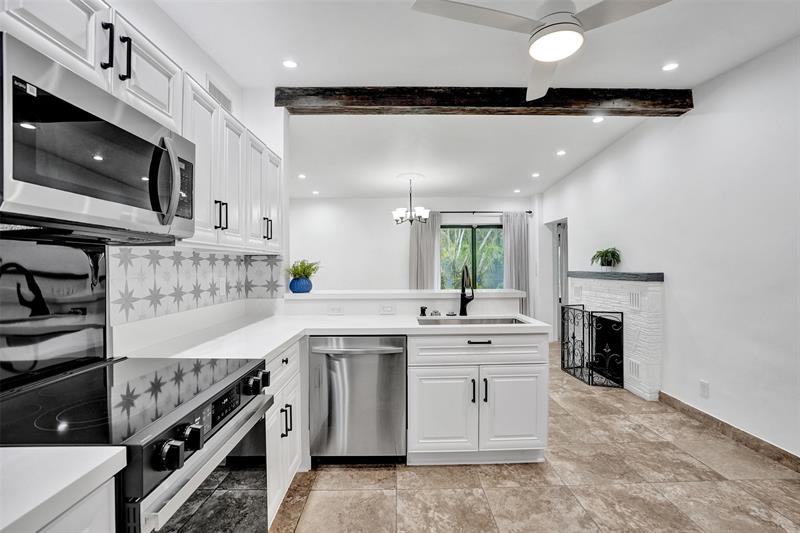 Image 13 of 47 For 1613 12th Ct