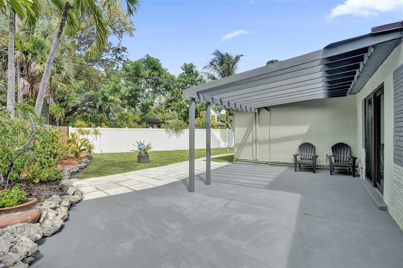 Image 28 of 47 For 1613 12th Ct