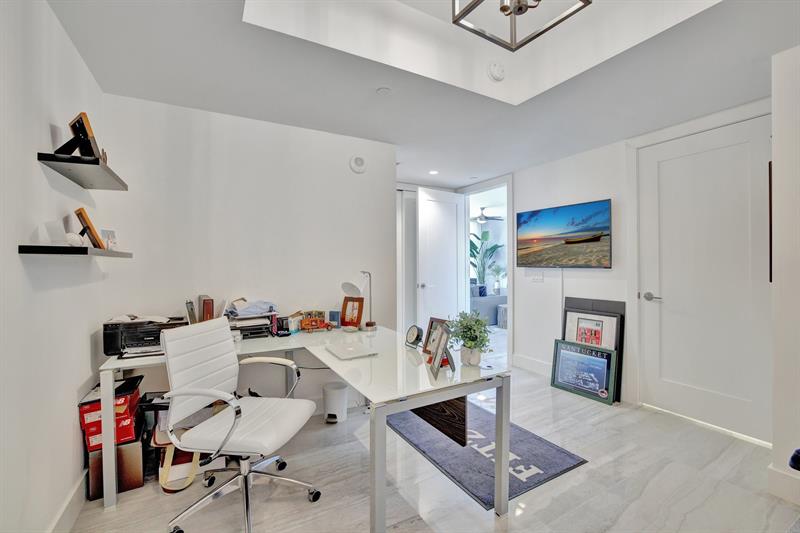 Image 23 of 40 For 100 Las Olas Blvd  4301