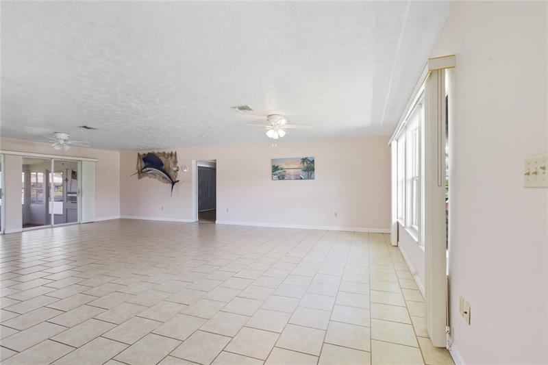 Image 10 of 42 For 133 Peckham St Se