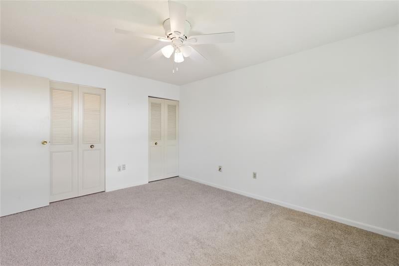 Image 18 of 42 For 133 Peckham St Se