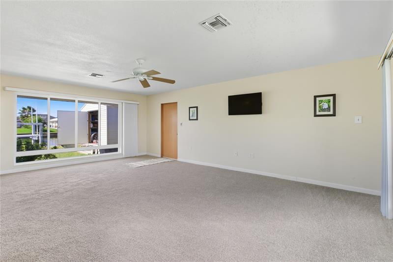 Image 27 of 42 For 133 Peckham St Se