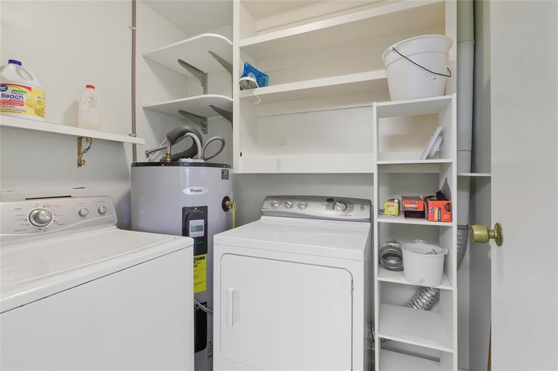 Image 30 of 42 For 133 Peckham St Se