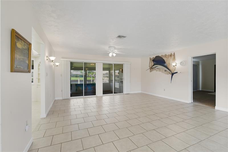 Image 8 of 42 For 133 Peckham St Se