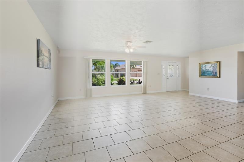 Image 9 of 42 For 133 Peckham St Se