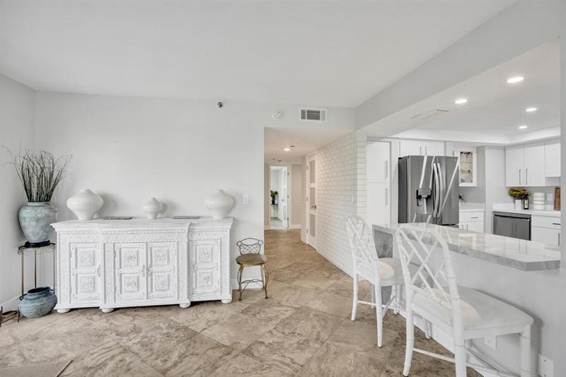 Image 27 of 64 For 501 Riverside Dr  203