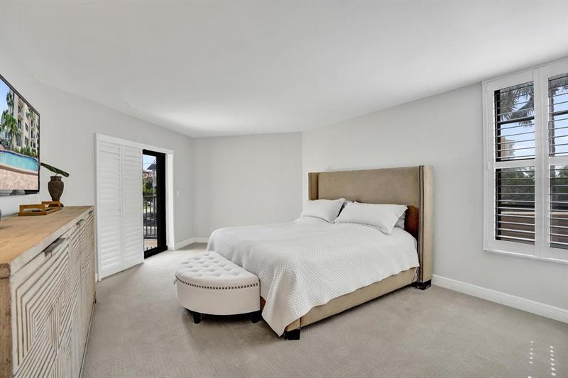 Image 29 of 64 For 501 Riverside Dr  203