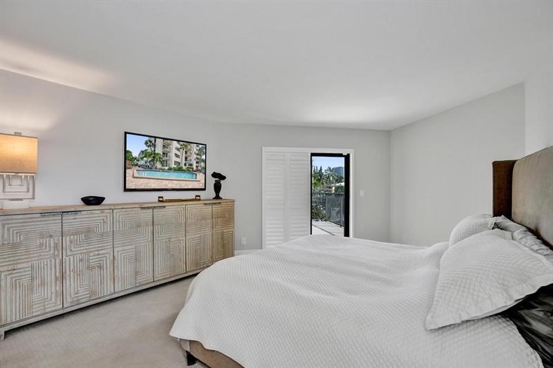 Image 30 of 64 For 501 Riverside Dr  203