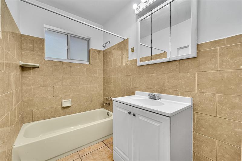 Image 14 of 16 For 2230 Havana Dr