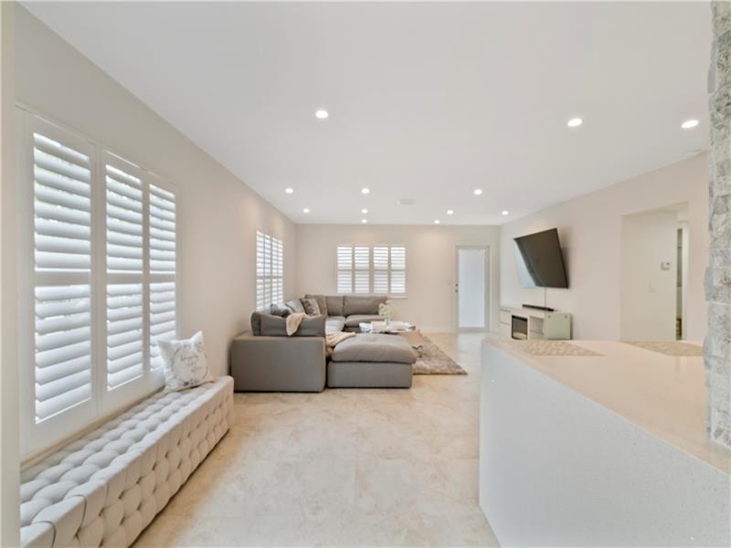 Image 13 of 32 For 2835 28th Ave  12