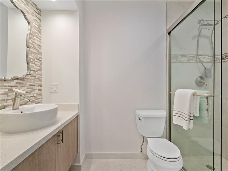 Image 15 of 32 For 2835 28th Ave  12