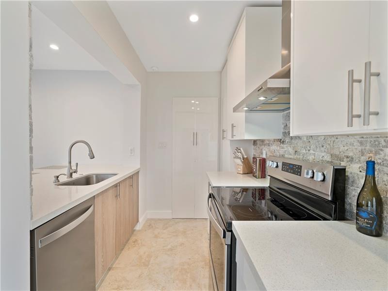 Image 9 of 32 For 2835 28th Ave  12