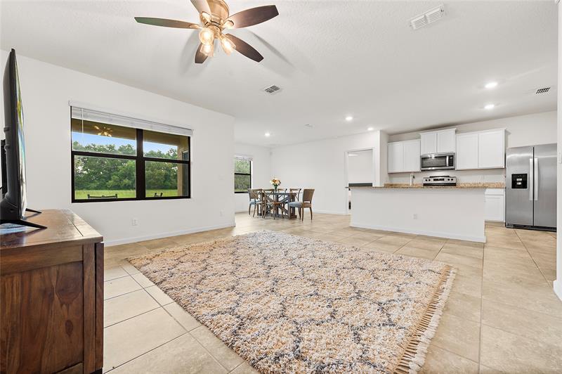 Image 10 of 22 For 6295 Regent St