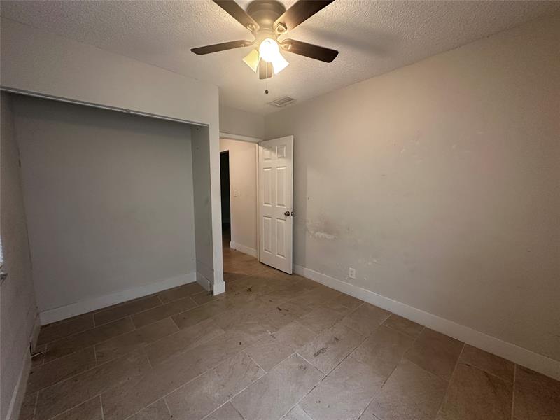 Image 11 of 35 For 10620 37th St