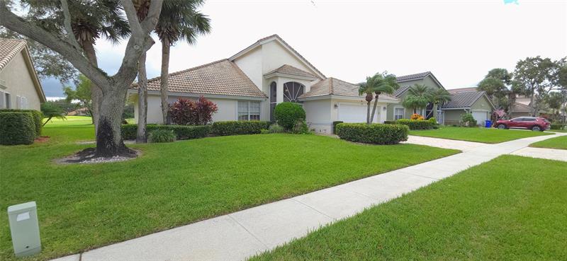 Image 3 of 39 For 6898 Grenelefe Rd